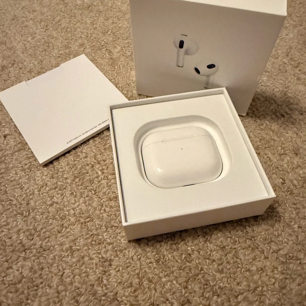 Apple enjoy premium